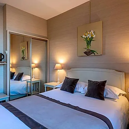Western Grand De Bordeaux Hotel 3*
