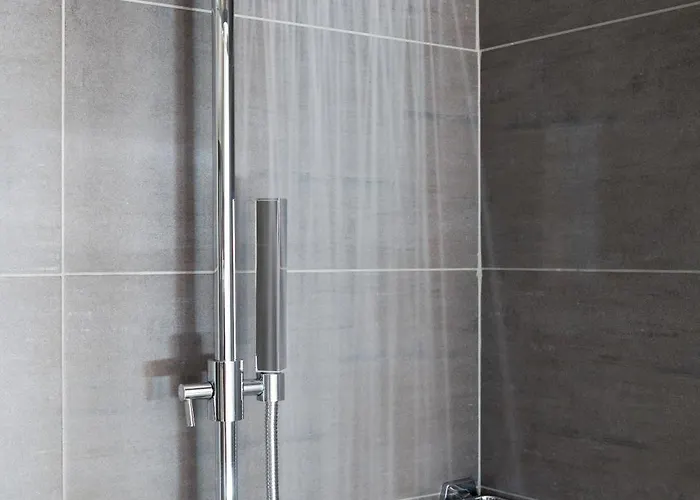 מלון Western Grand De Bordeaux אורילק