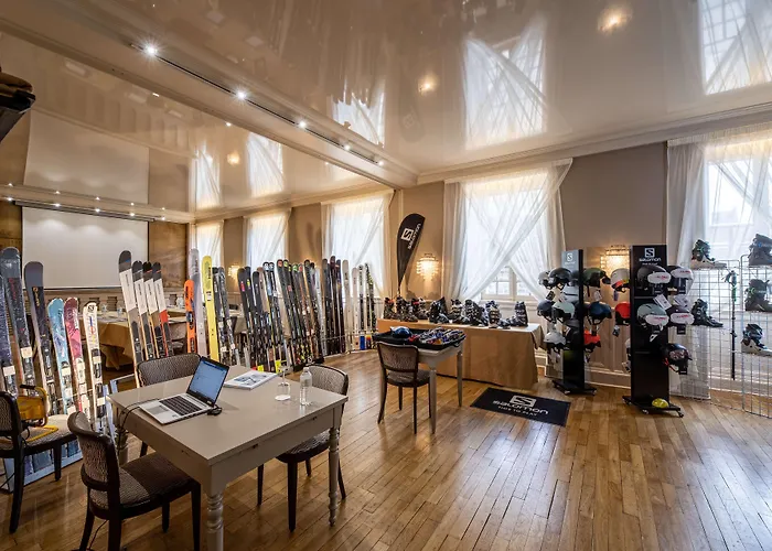 Western Grand De Bordeaux מלון 3*