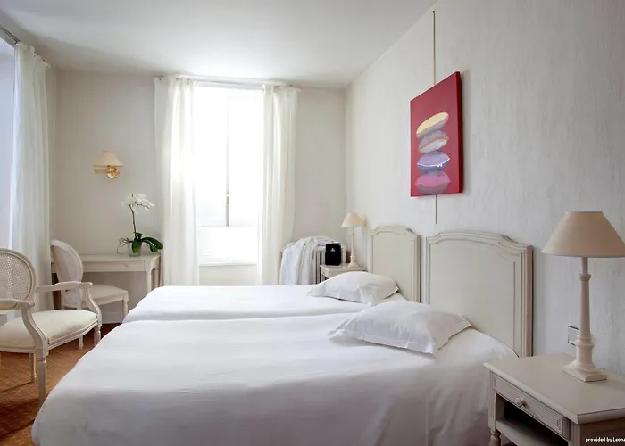 Western Grand De Bordeaux 3* אורילק